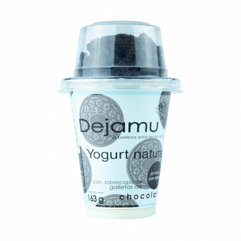 Yogurt en vaso con sobrecopa de galleta 